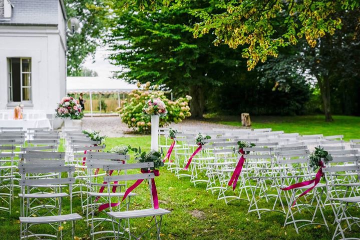 Le Thurel salle de réception jardin